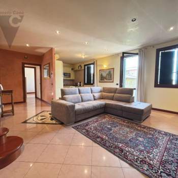 Appartamento in vendita a Foss&ograve; (Venezia)