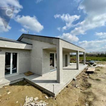 Bifamiliare in vendita a Legnaro (Padova)