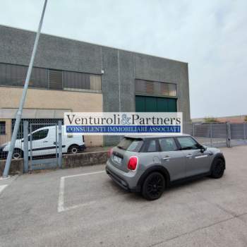 Capannone in vendita a Lonato del Garda (Brescia)