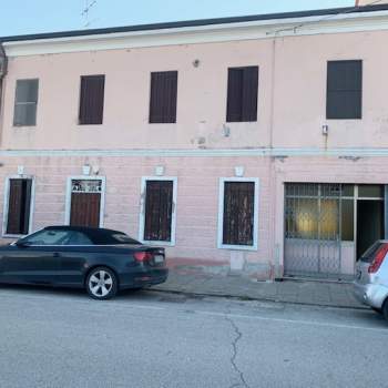 Appartamento in vendita a Este (Padova)