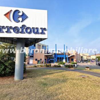 Negozio in vendita a Valsamoggia (Bologna)