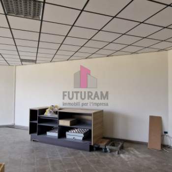 Negozio in affitto a Thiene (Vicenza)