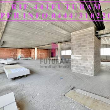 Ufficio in vendita a Vicenza (Vicenza)