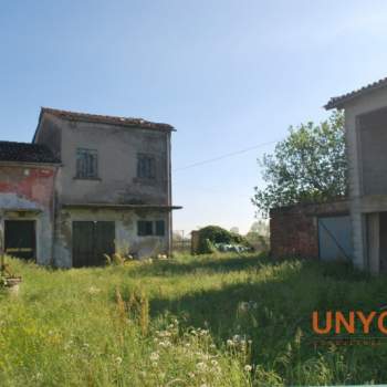 Rustico in vendita a Selvazzano Dentro (Padova)