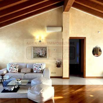 Attico in vendita a Monastier di Treviso (Treviso)
