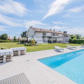 Villa in vendita a Jesolo (Venezia)