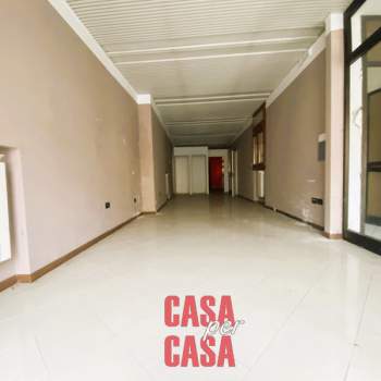 Negozio in vendita a Este (Padova)