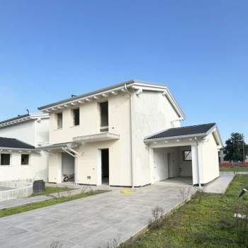 Trifamiliare in vendita a Borgo Veneto (Padova)