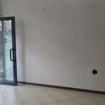 Negozio in affitto a Este (Padova)