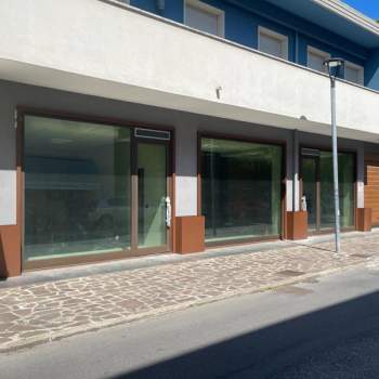 Negozio in affitto a Abano Terme (Padova)