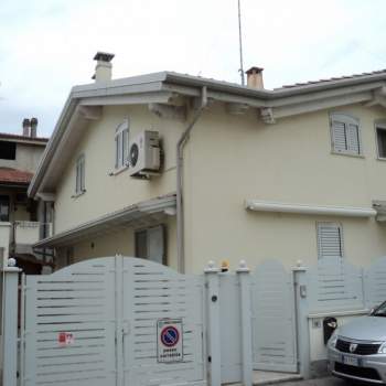 Villa in vendita a Comacchio (Ferrara)