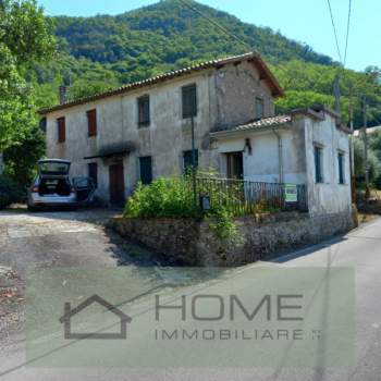 Rustico in vendita a Rovolon (Padova)