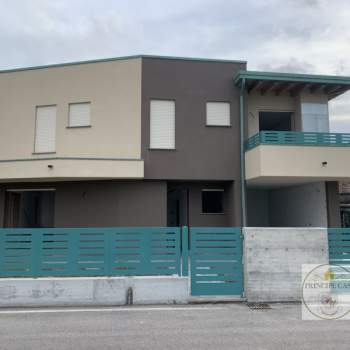 Casa a schiera in vendita a Pernumia (Padova)
