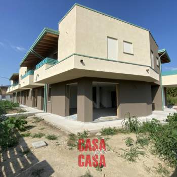 Bifamiliare in vendita a Pernumia (Padova)