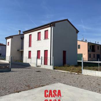 Bifamiliare in vendita a Este (Padova)