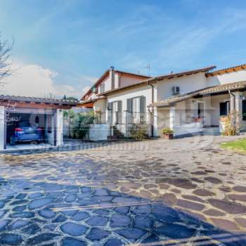 Bifamiliare in vendita a Sacrofano (Roma)