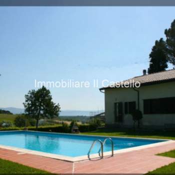 Villa in vendita a Castiglione del Lago (Perugia)