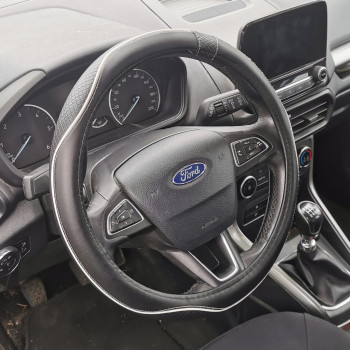 Ford ecosport 1.5 TDCi Plus  100CV con gancio di traino unico proprietario