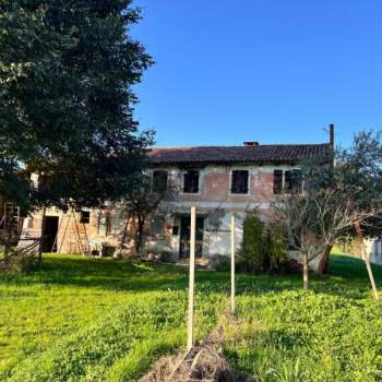 Rustico in vendita a Massanzago (Padova)