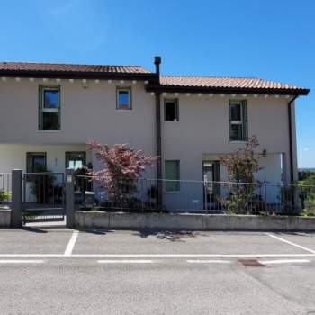 Bifamiliare in vendita a Maser (Treviso)