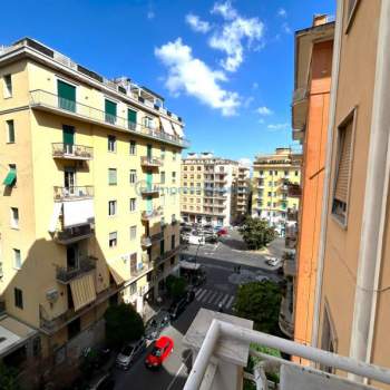 Appartamento in vendita a Napoli (Napoli)