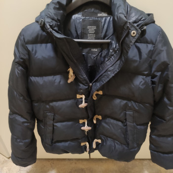 Vendo GIUBBOTTI DA RAGAZZO IN STOCK misure circa 16-18 usati ma messi bene 