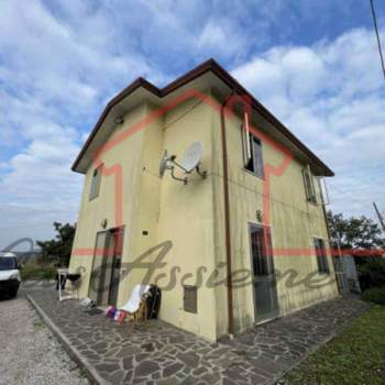 Casa singola in vendita a Castelfranco Veneto (Treviso)