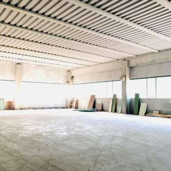 Magazzino in vendita a Vallio Terme (Brescia)