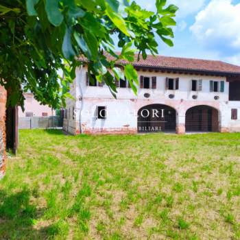 Rustico in vendita a Vedelago (Treviso)