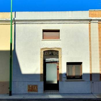 Casa singola in vendita a Racale (Lecce)