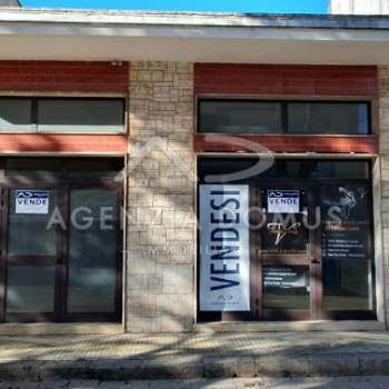 Magazzino in vendita a Racale (Lecce)