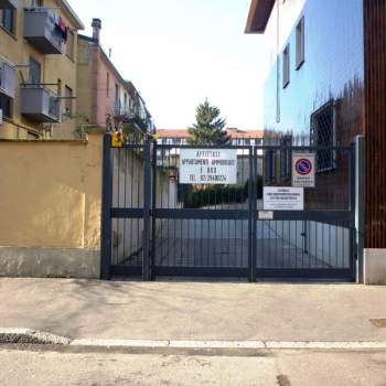 Garage in affitto a Milano (Milano)