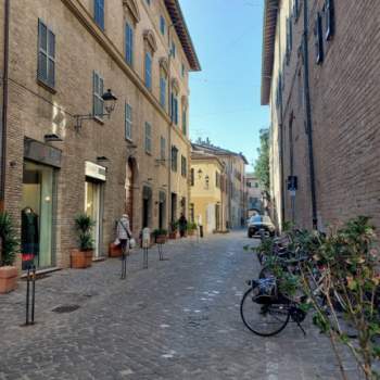 Negozio in vendita a Fano (Pesaro e Urbino)