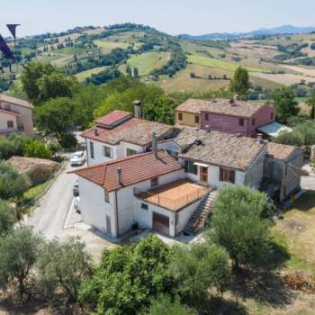 Casa a schiera in vendita a Fratte Rosa (Pesaro e Urbino)