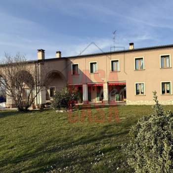 Rustico in vendita a Rovolon (Padova)