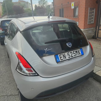 Lancia Ypsilon GPL 2012