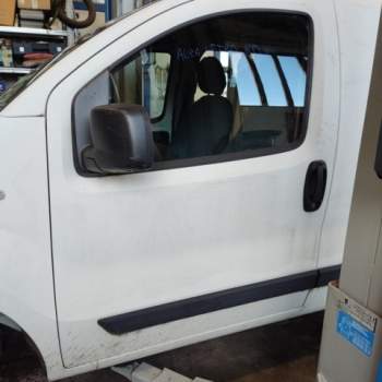 Porta anteriore sx nuda PEUGEOT BIPPER  del 2015