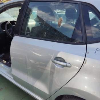 Porta post sx VOLKSWAGEN POLO  del 2010