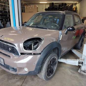 Ricambi MINI COUNTRYMAN 4X4 1598cc benzina 2011