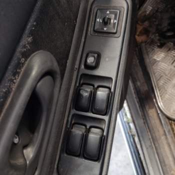 Comando vetri ant sx MITSUBISHI L200  del 2000