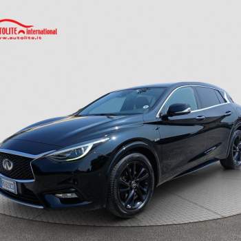 INFINITI Q30