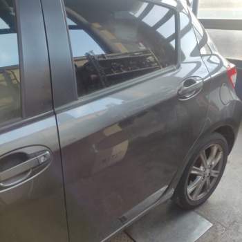 Porta posteriore sinistra TOYOTA YARIS  del 2012