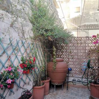 Casa singola in vendita a Modica (Ragusa)