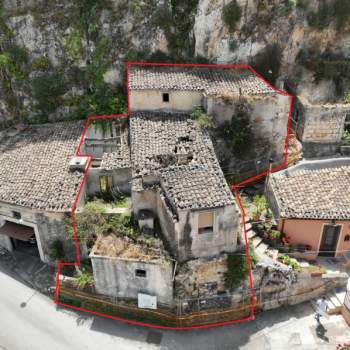 Casa singola in vendita a Modica (Ragusa)