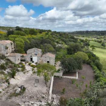 Casa singola in vendita a Modica (Ragusa)
