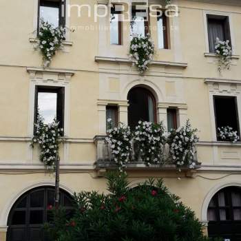 Palazzo in vendita a Treviso, Centro storico