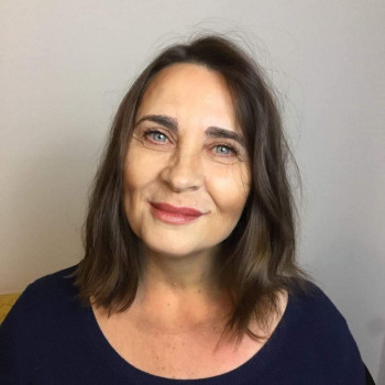 Renata, donna molto elegante e curata 