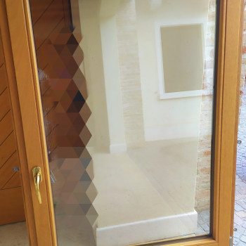 Finestra in legno Meranti