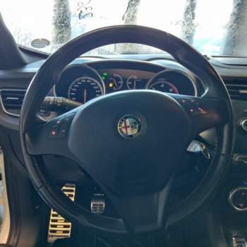 Volante ALFA ROMEO GIULIETTA  del 2012