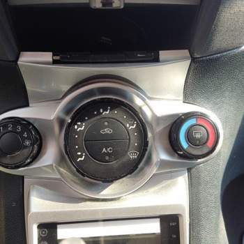 Comandi riscaldamento FORD FIESTA  del 2010